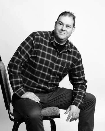 Black and white portrait of Yaron Butterfield